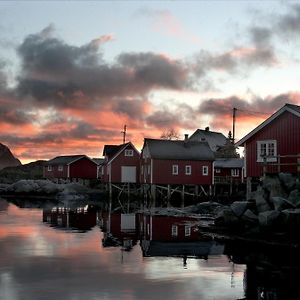 Hotel Svinoya Rorbuer à Svolvær Exterior photo