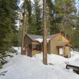 Hi Mosquito Creek - Hostel Lake Louise Exterior photo