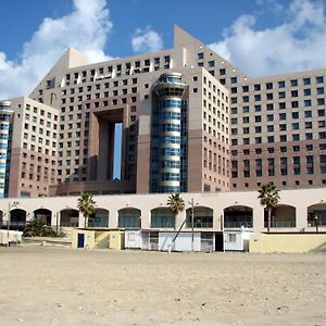 Apartments On The Beach Haifa Exterior photo