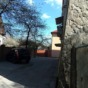 Apartment On Franka Lviv Exterior photo