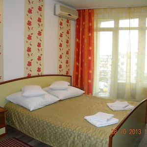 Vila Meteor Bed & Breakfast Cluj-Napoca Room photo