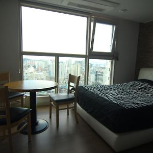 Dynamic Guesthouse Busan Room photo