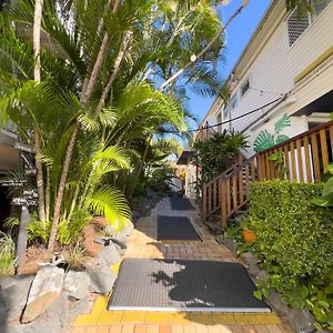 Somewhere To Stay Backpackers Brisbane Exterior photo