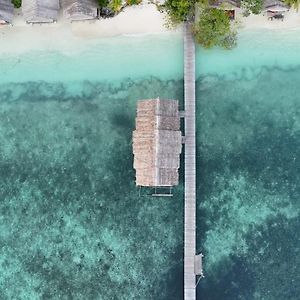Tabari Dive Lodge Pulau Mansuar Exterior photo