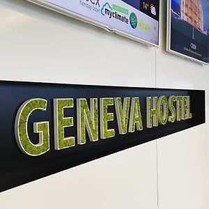 Geneva Hostel Exterior photo