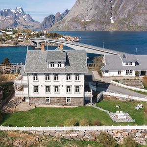 Sakrisøy Gjestegård - Solbakken anno 1880 Reine Exterior photo