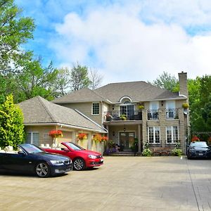 Explorer House Bed & Breakfast Bed & Breakfast Niagara-on-the-Lake Exterior photo