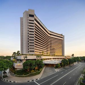 Dusit Thani Manila - Multiple Use Hotel Exterior photo