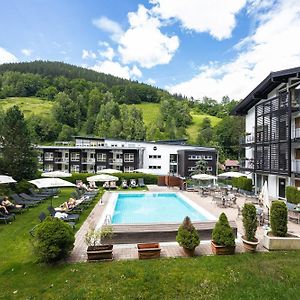 Hotel Der Waldhof Zell am See Exterior photo