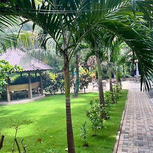 Gatetrees Resort Jaffna Exterior photo