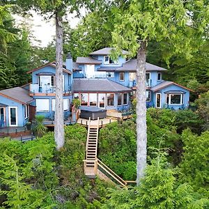 Snug Harbour Inn Ucluelet Exterior photo