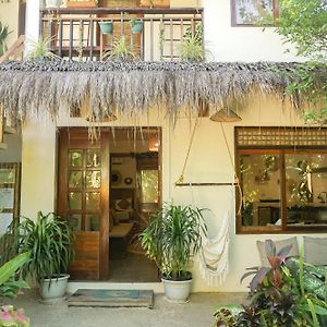 Greenhouse Siargao Roadside Boutique Apartments General Luna  Exterior photo