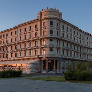 Grand Hotel Principe Di Piemonte Viareggio Exterior photo