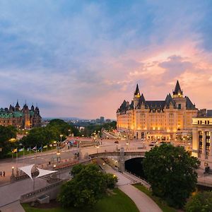 Fairmont Chateau Laurier Hotel Ottawa Exterior photo