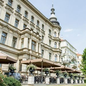 Le Palais Art Hotel Praga Exterior photo