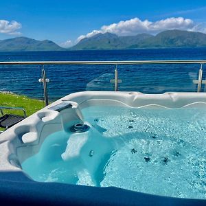 Loch Linnhe Waterfront Lodges With Hot Tubs Glencoe Exterior photo