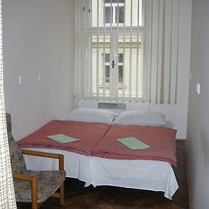 Hostel Bell Prague Exterior photo