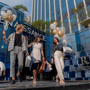 Renaissance Bangkok Ratchaprasong Hotel Exterior photo