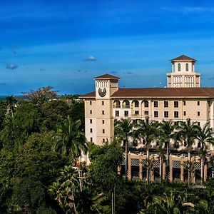 Southern Sun Dar Es Salaam Hotel Exterior photo