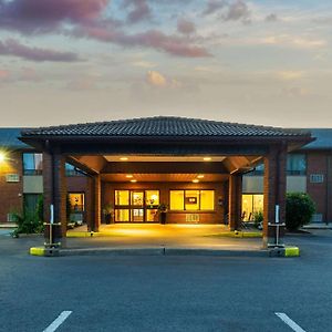 Comfort Inn Hwy 401 Kingston Exterior photo