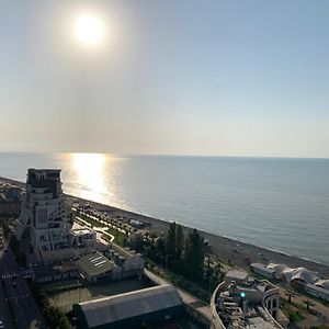 Orbi Sea Towers Apart Hotel Batumi Exterior photo