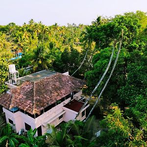 Bella Beach Villa Mararikulam Exterior photo