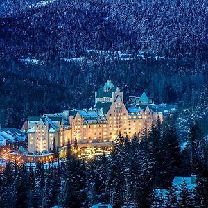 Fairmont Chateau Whistler Hotel Exterior photo