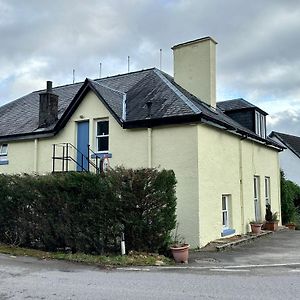 Chase The Wild Goose, By Fort William Hostel Exterior photo