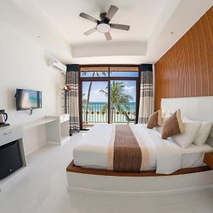 Heron Beach Hotel - The Best Maldivian Getaway In Dhiffushi,Maldives Exterior photo