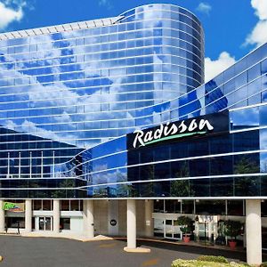 Radisson Hotel Vancouver Airport Richmond Exterior photo