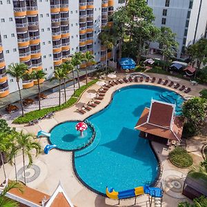 Mercure Pattaya Hotel Exterior photo