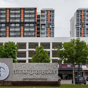 Timurbay Beachfront By Perfect Host Aparthotel Kuantan Exterior photo