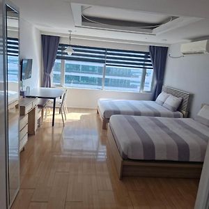 Hongdae Residence 3 - 1Min From Hongik Uni Station Exit #1 Seoul Exterior photo