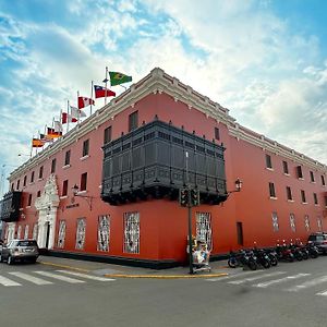 Costa Del Sol Trujillo Centro Hotel Exterior photo