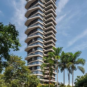 Seissta Medellin Aparthotel Exterior photo