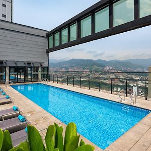 Hotel Estelar Square Medellín Exterior photo