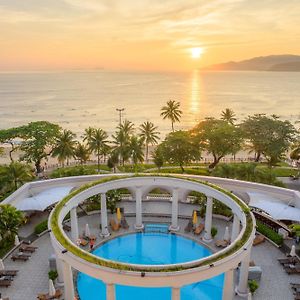 Sunrise Nha Trang Beach Hotel & Spa Exterior photo