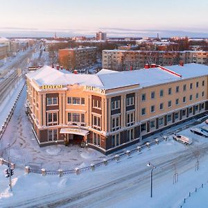 Hotel Jelgava Exterior photo