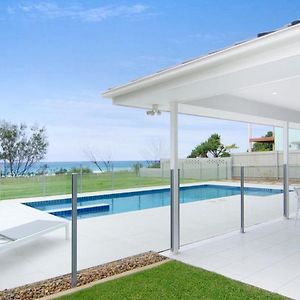 Sentosa On Tugun - Beachfront 5 Bedroom Gold Coast Exterior photo