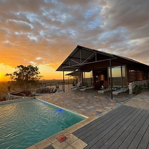 Aloegrove Safari Lodge Otjiwarongo Exterior photo