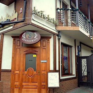Готель Zlata Praha Мукачево Exterior photo