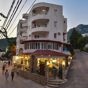 Hotel Galeb Canj Exterior photo