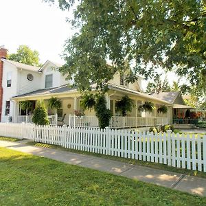 Finlay House Bed And Breakfast Niagara - On - The - Lake Exterior photo