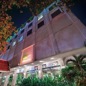 Sokha Club Hotel Phnom Penh Exterior photo
