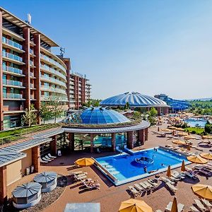 Aquaworld Resort Budapest Budapeste Exterior photo