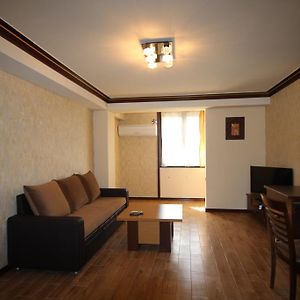 Vardanants Apartment Yerevan Room photo