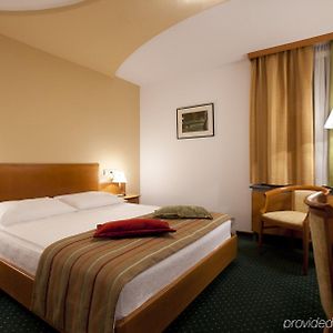 Ibis Styles Ljubljana Centre Hotel Room photo