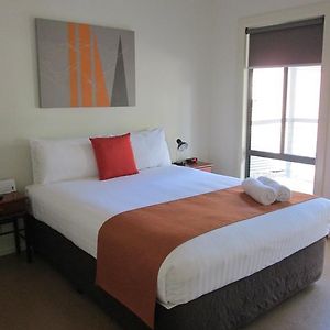 Breezes Apartments Broome Room photo