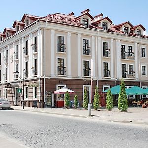 Hotel Optima Collection Kamianets-Podilskyi Exterior photo