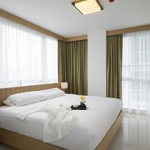 Modern Thai Suites Phuket Room photo